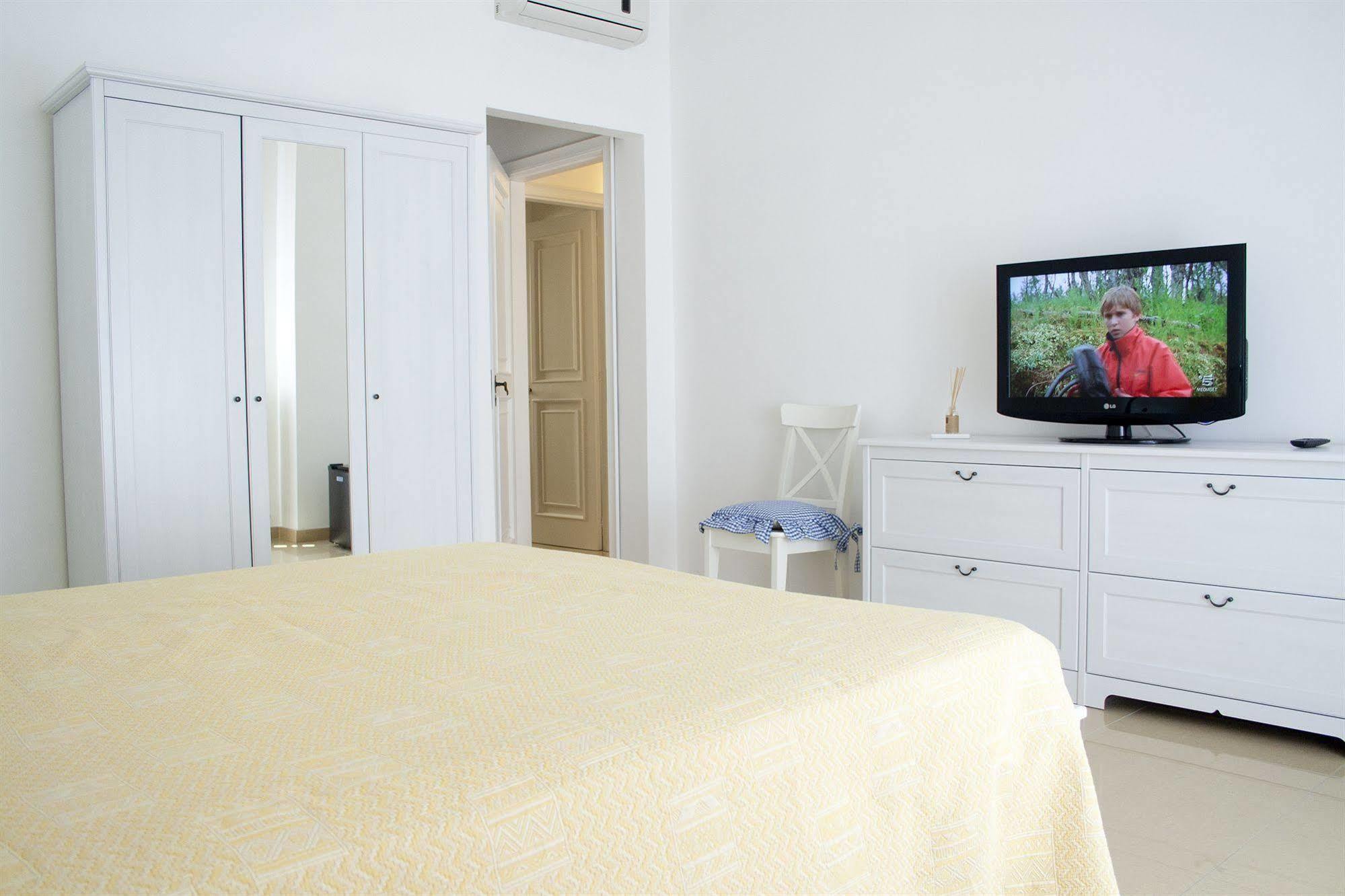 B&B Artemide Lecce Extérieur photo
